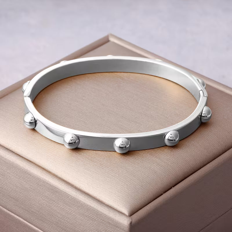Geometric Spherical Silver